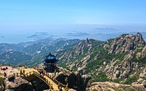 重装露营之独行驴道穿越崂山巨峰
