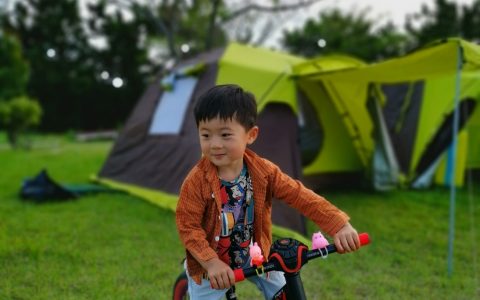 奇异果的巴厘林海露营活动